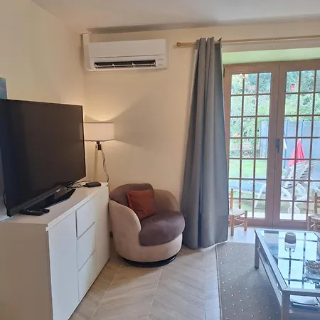 Chez Lucia A 15min De Perigueux A 6km Autoroute A89 Apartment *